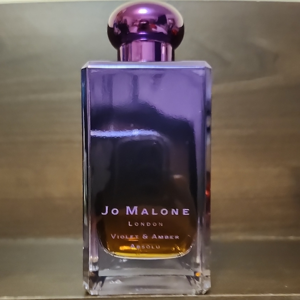 Jo Malone Violet & Amber Perfume Bottle